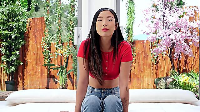 Asian hottie Elle in hot doggy style action