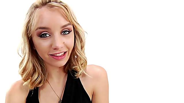 Blue eyed whore kneels before the dicks for her first blow bang