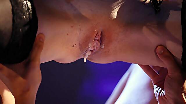 Two stunning women share a passionate ffm threesome with impressive cumshot