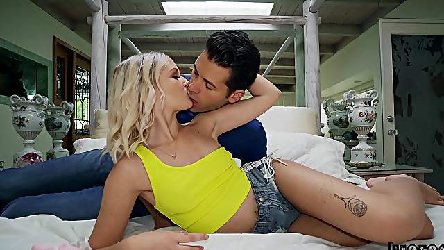 Muscular man fucks this petite blonde until she cums