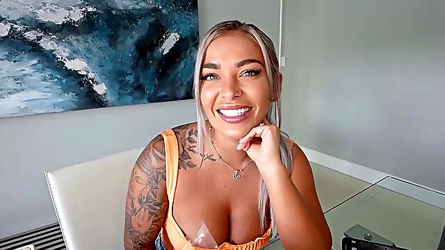 Black hung Damion Dayski smashed wet pussy of Hayley Davies