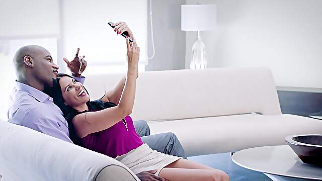 Anna De Ville gets her tight asshole gapped by bbc