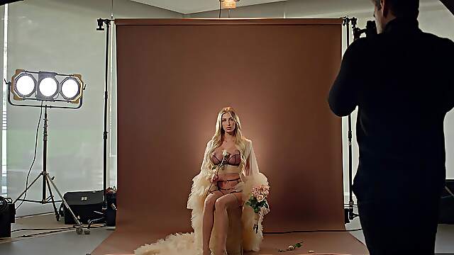 Azul & Mick: Big-titted blondes in sexy lace