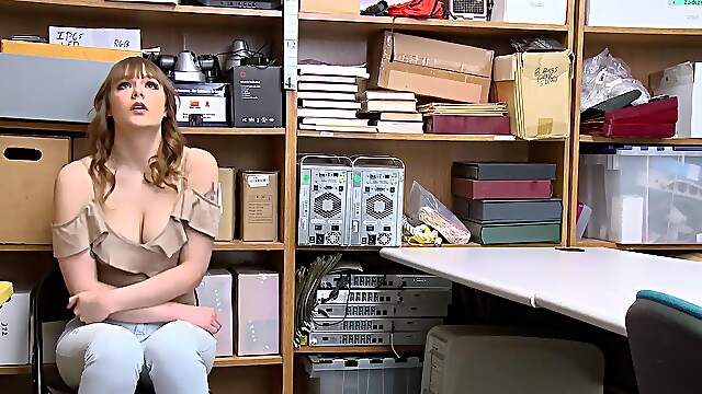 Sultry sailors Wrex & Luna indulge in a steamy office encounter