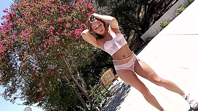 Teen Sara Luvv's lusty locks wrap around thick shaft in a raunchy deepthroating session