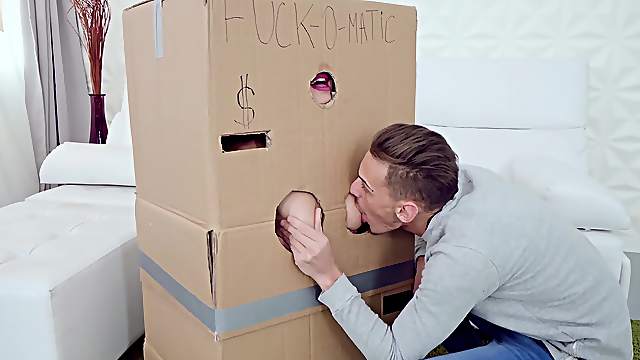 Slim hottie feels entire dong ramming her cunt in rough modes