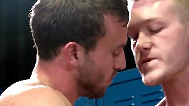 Big uncut cock sucked in the locker room